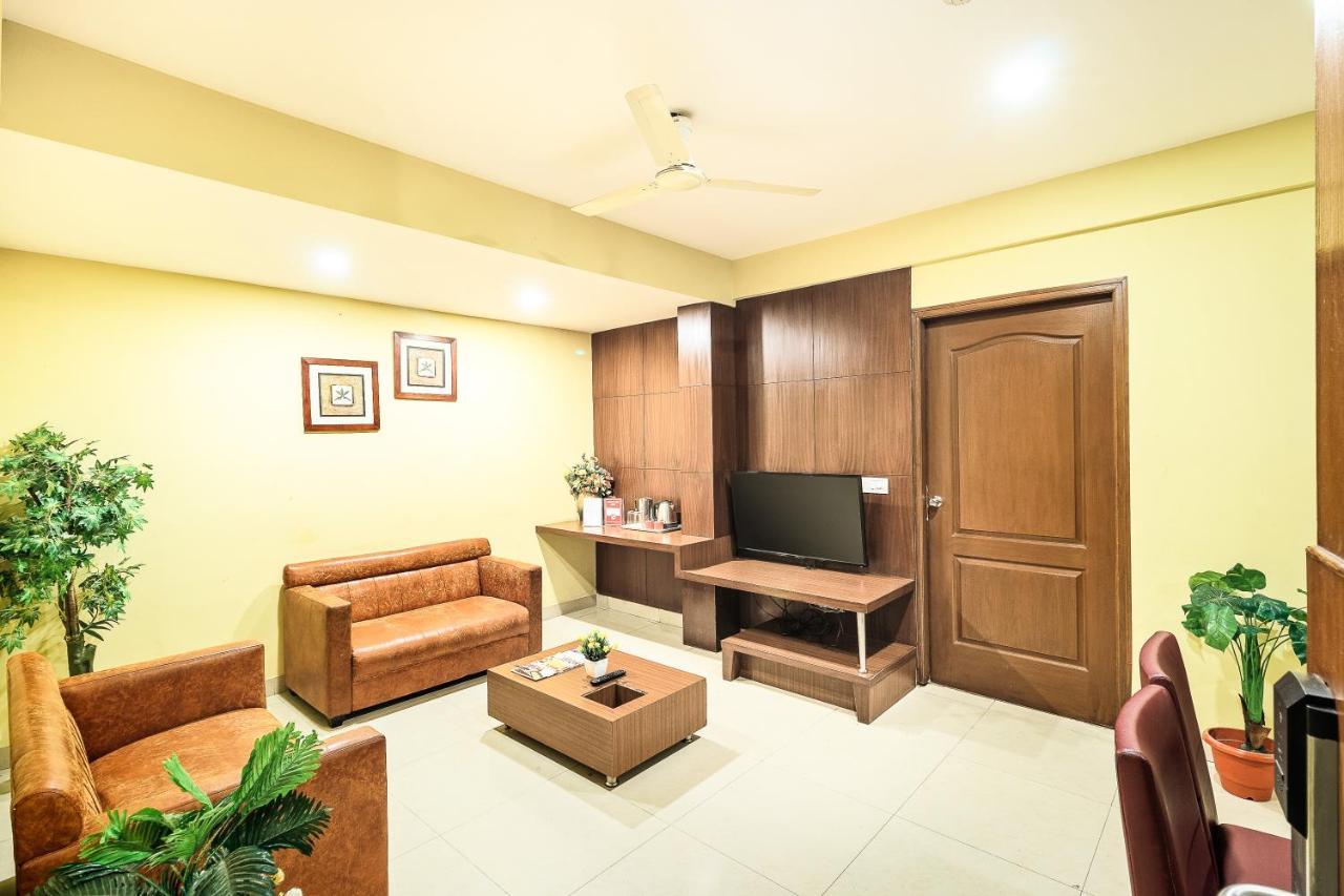 Octave Castle Suites Bangalore Exterior photo