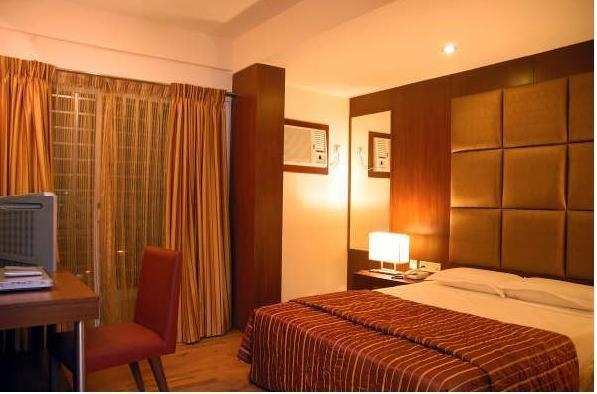 Octave Castle Suites Bangalore Room photo